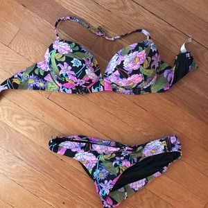 Adorable floral bathing suit!